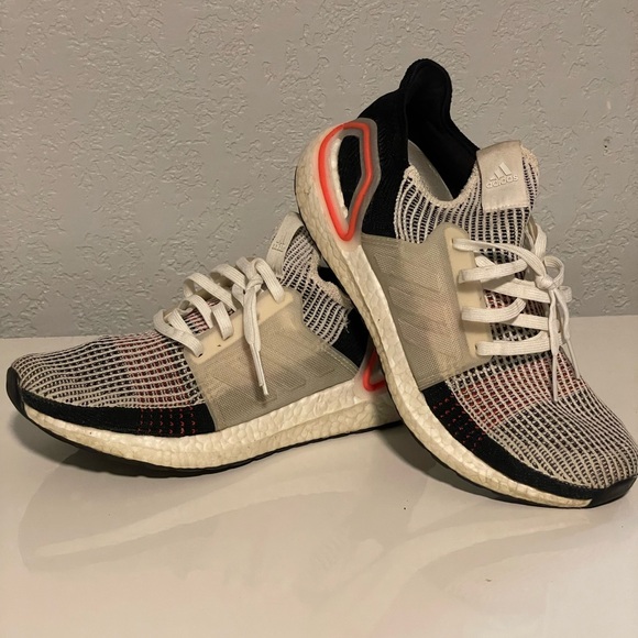 Adidas Men’s Ultraboost Cloud Reactive Red Size 8 - Picture 5 of 6